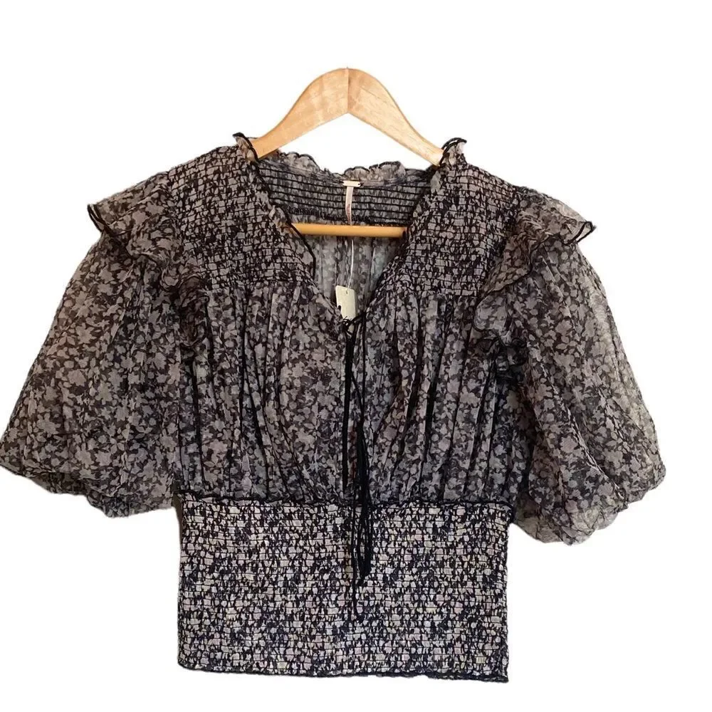 Free People Beatrice Floral Print Cross Tie Neck Smocked Crop Top NWT Size Large